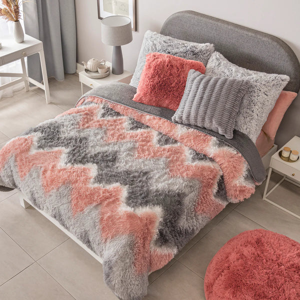 DENALI ZIG ZAG SHAGGY BLANKET WITH SHERPA SOFTY THICK AND WARM CALIFORNIA KING SIZE